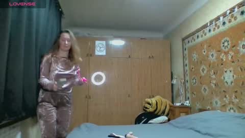 AnnaXLovers online show from 01.12.26