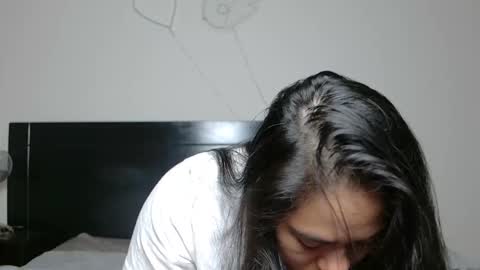 Anna online show from 12.15.25