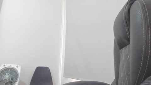 Anndy Hardy online show from 01.14.25