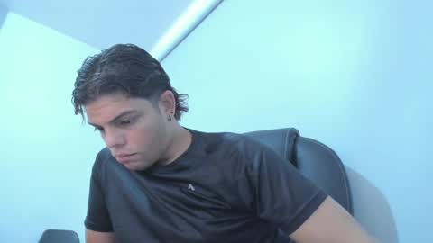 Anndy Hardy online show from 01.20.25