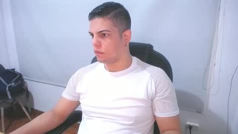 Anndy Hardy online show from 03.05.25