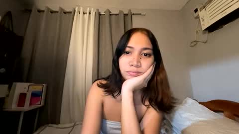 anne_chanelx online show from 04.13.26