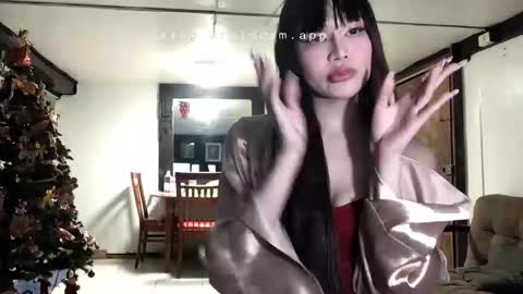 Snapshot of annemarieee1029 chatting on 10.24.25 annemarieee online show from 10.24.25