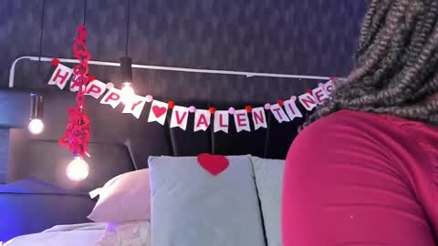 Snapshot of anneth__m chatting on 02.14.25 Anneth online show from 02.14.25