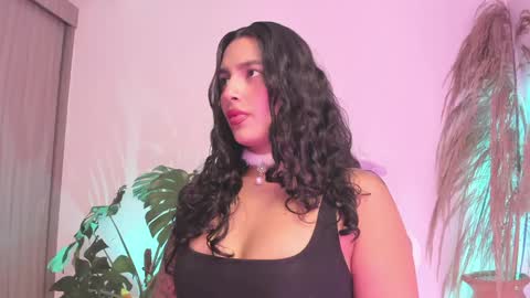 Snapshot of anngel_1 chatting on 09.11.25 Angel online show from 09.11.25