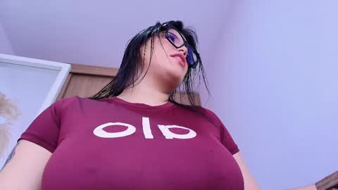 annie_20_ online show from 04.04.26