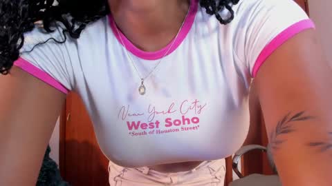 Independent model online show from 02.06.25