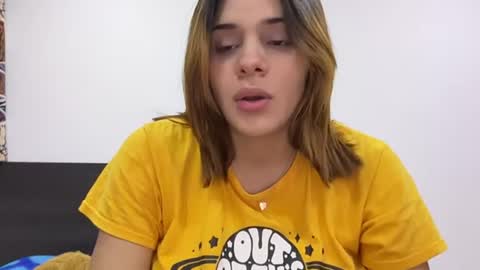 Anniecattie online show from 06.25.26