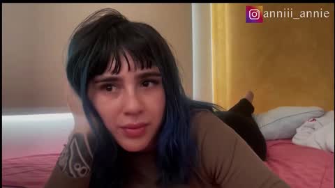 JEANNE no olvides seguirme dont forget follow me  uu online show from 09.12.25