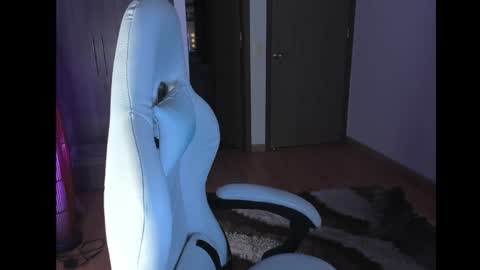 JEANNE no olvides seguirme dont forget follow me  uu online show from 12.22.25