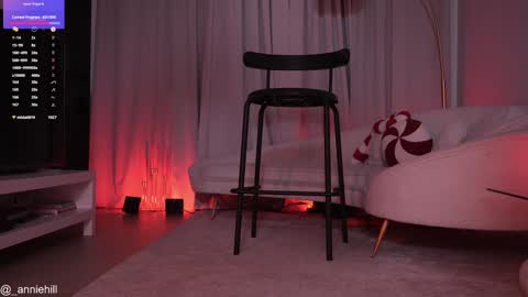 anniehillofficial_ online show from 01.05.25