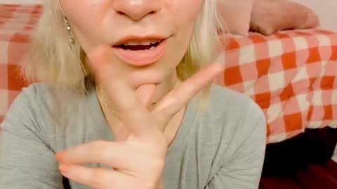 annietinky online show from 09.18.25