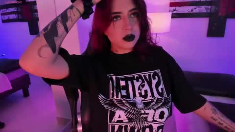 Snapshot of annikamerliahh_ chatting on 02.11.25 Annika online show from 02.11.25