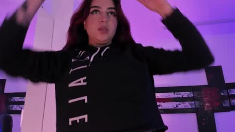 Snapshot of annikamerliahh_ chatting on 02.19.25 Annika online show from 02.19.25