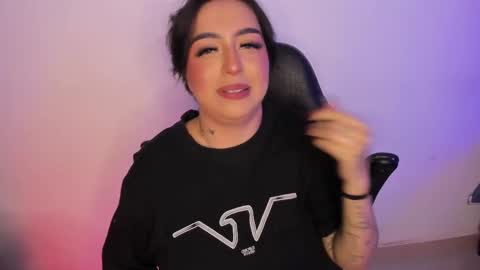 Snapshot of annikamerliahh_ chatting on 09.26.25 Annika online show from 09.26.25