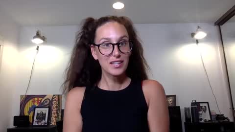 Snapshot of annmarieferrara chatting on 09.19.25 Ann online show from 09.19.25