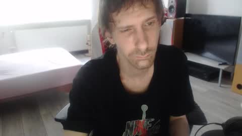 LoyalDog online show from 04.03.26