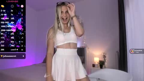 Anny online show from 09.08.25