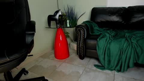 Anna online on weekends online show from 12.25.24