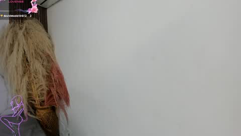 Snapshot of annyhathaway chatting on 04.13.26 Anny online show from 04.13.26