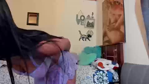 Snapshot of annyluna1 chatting on 03.18.26 Annyluna online show from 03.18.26