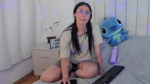 Anny online show from 12.16.25