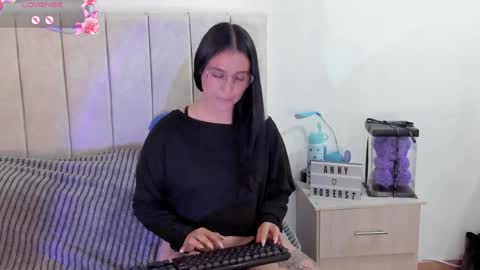 Snapshot of annyroberts_89 chatting on 06.03.26 Anny online show from 06.03.26