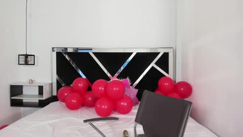 Anny online show from 02.20.25