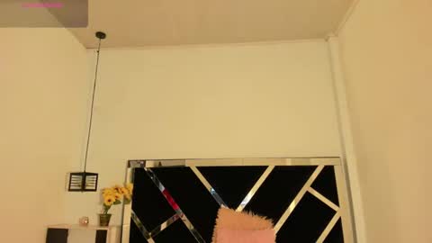 Anny online show from 02.25.25