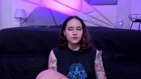 AnnyT online show from 12.27.24