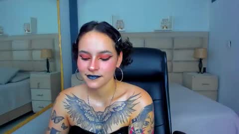 AnnyT online show from 09.24.25