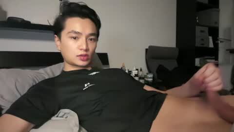 Snapshot of anokibaby chatting on 12.08.24 asiantwinkboy online show from 12.08.24