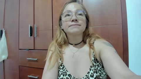 anthonela_mature_ online show from 10.28.25