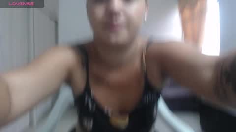 Snapshot of anthonela_queen chatting on 11.14.25 Anthonela Queen online show from 11.14.25