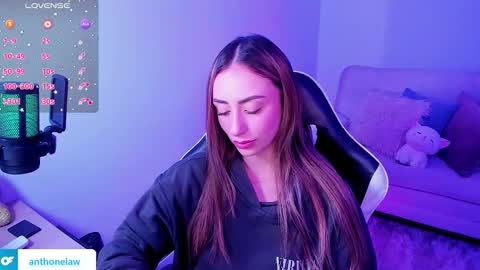 Snapshot of anthonelaa777 chatting on 11.15.25 Anthonela online show from 11.15.25