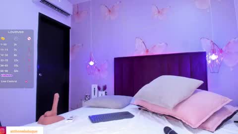 anthonelaDuque online show from 03.10.25