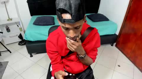 Snapshot of anthoy_wayans chatting on 09.19.25 online show from 09.19.25