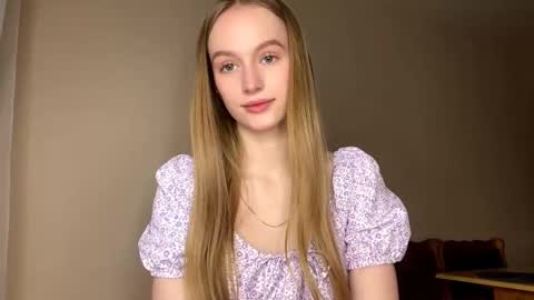 Snapshot of antionettepulgarin chatting on 02.14.26 Viktoria online show from 02.14.26