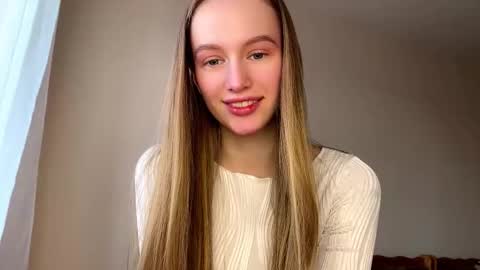 Snapshot of antionettepulgarin chatting on 02.21.26 Viktoria online show from 02.21.26