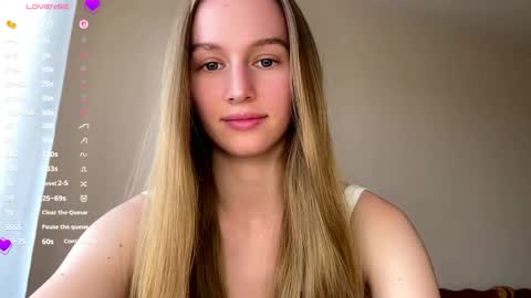Snapshot of antionettepulgarin chatting on 05.07.26 Viktoria online show from 05.07.26