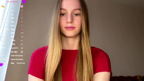 Snapshot of antionettepulgarin chatting on 05.09.26 Viktoria online show from 05.09.26