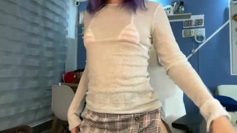Snapshot of anto_sweet18 chatting on 06.02.26 My birthday is on december 2nd surprise me with a gift from my amazonlist online show from 06.02.26