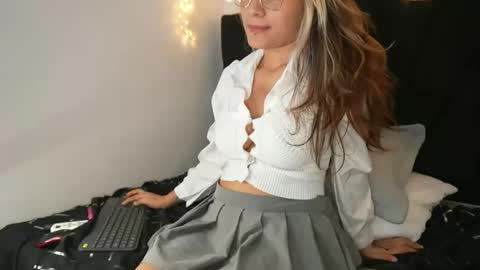 Snapshot of antofoxwbc chatting on 06.05.26 Anto online show from 06.05.26
