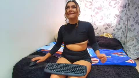 Snapshot of antonella0769 chatting on 01.17.25 ANTONELLA WILLIAM INDEPENDIENTE online show from 01.17.25