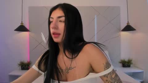 Antonella online show from 10.02.25