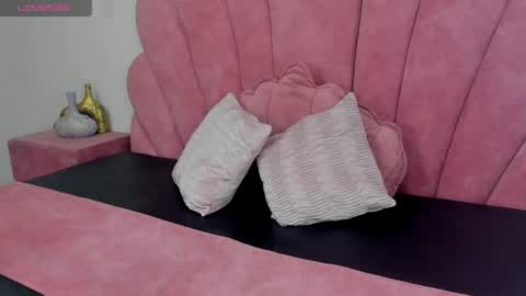Snapshot of antonella_foxxxx chatting on 04.18.26 antonella_foxxxx online show from 04.18.26