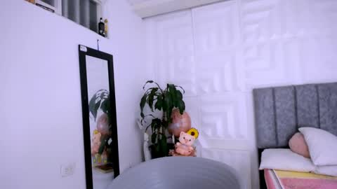 antonella online show from 02.04.25