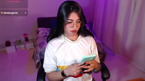 Snapshot of antonella_miller19 chatting on 06.18.26 Antonella online show from 06.18.26