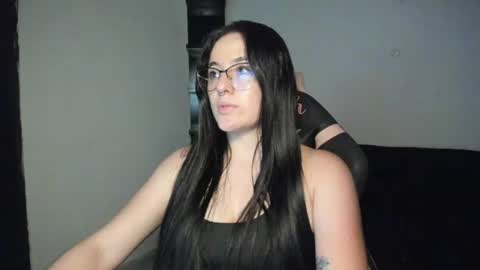 Snapshot of antonella_naughty1 chatting on 06.26.26 antonella online show from 06.26.26
