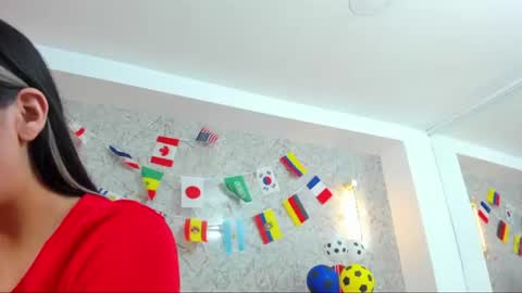 Snapshot of antonella_west chatting on 06.18.26 Anto online show from 06.18.26
